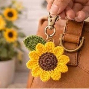 Crochet 2D Sun Flower keychain